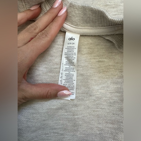 ALO Yoga Oatmeal Heather Accolade Crewneck Sweater Small - Picture 6 of 7